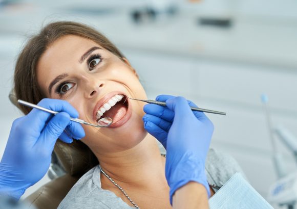 ตรวจสุขภาพช่องปาก